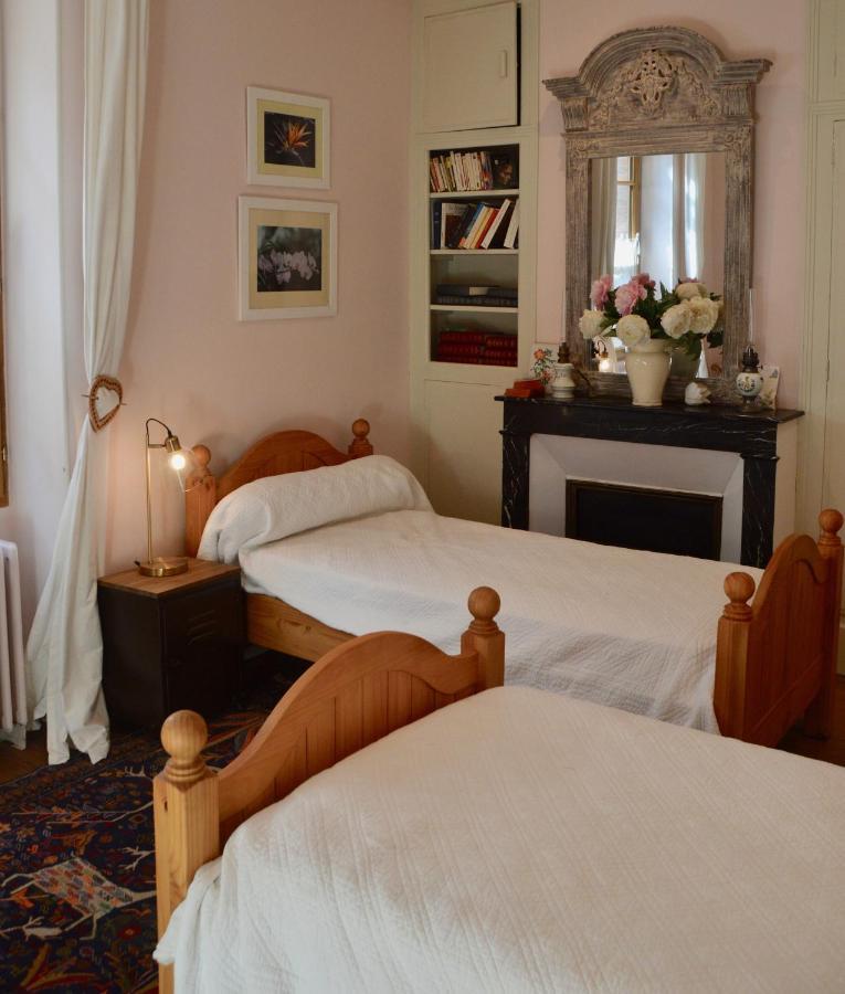 Gite De Charme En Sologne, Sejour En Famille, Jardin, Riviere, Jeux, Nature & Detente Aubigny-sur-Nere Exterior photo