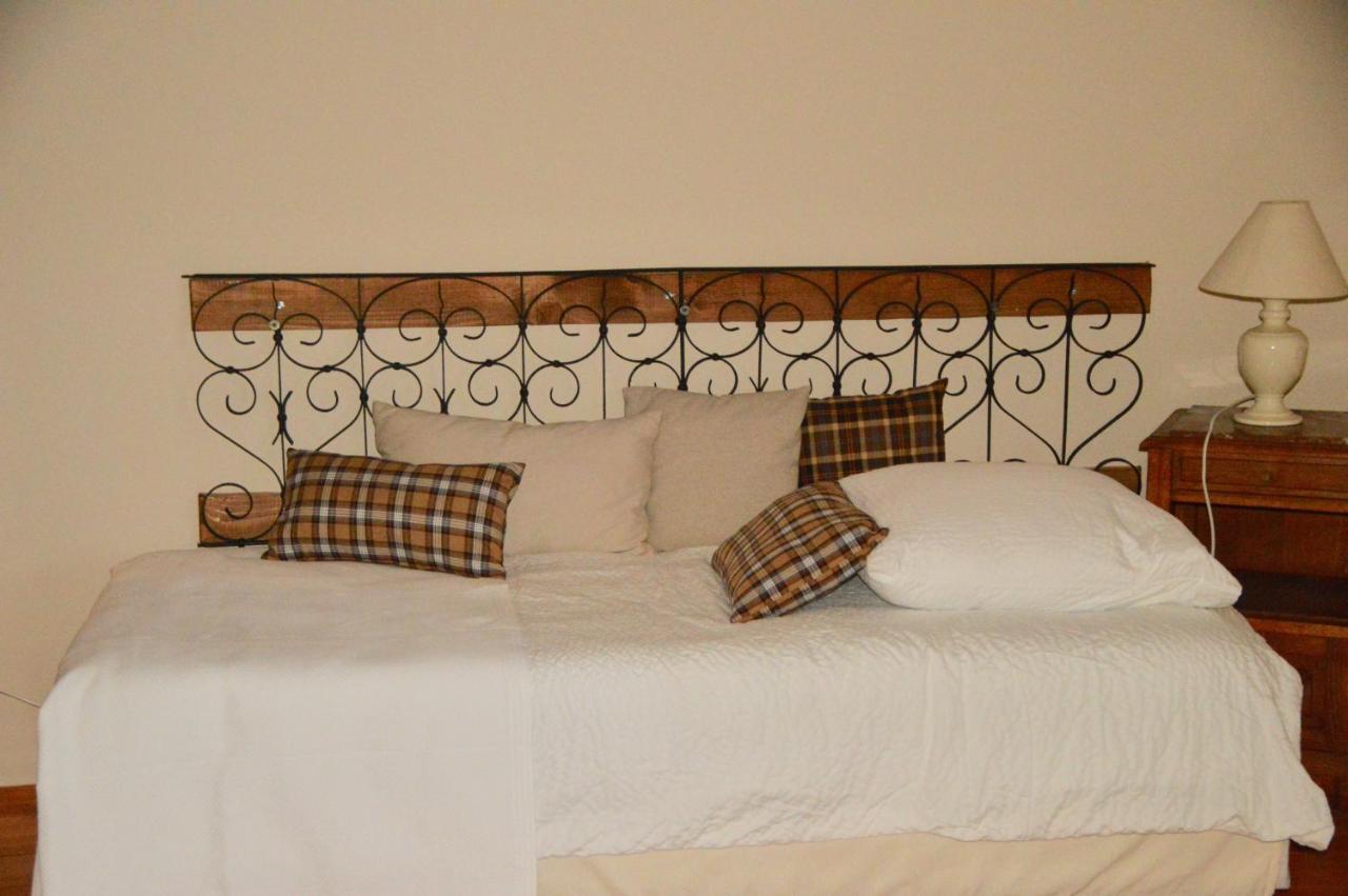 Gite De Charme En Sologne, Sejour En Famille, Jardin, Riviere, Jeux, Nature & Detente Aubigny-sur-Nere Exterior photo